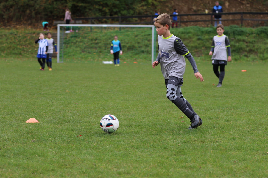 Foto Rocco Bartsch: E1-Spieler Luca Bützler in Aktion
