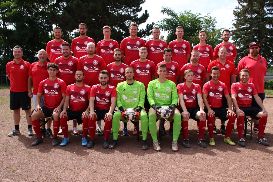 Foto Rocco Bartsch: Die Erste Mannschaft der TuS