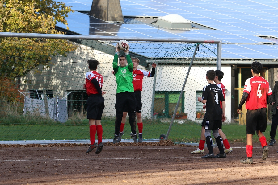 Foto Rocco Bartsch: Ein sicherer Rückhalt beim Spiel in Keldenich - Moritz der Keeper unserer B-Jugend