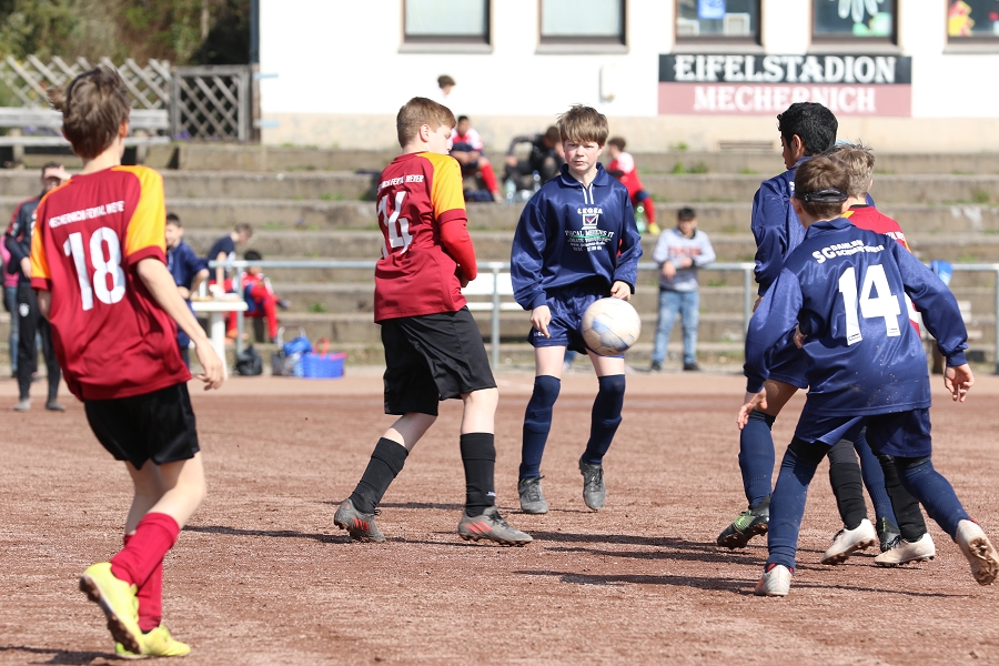 Foto Rocco Bartsch: Im Mittelfeld gab es selten den Kampf um den Ball