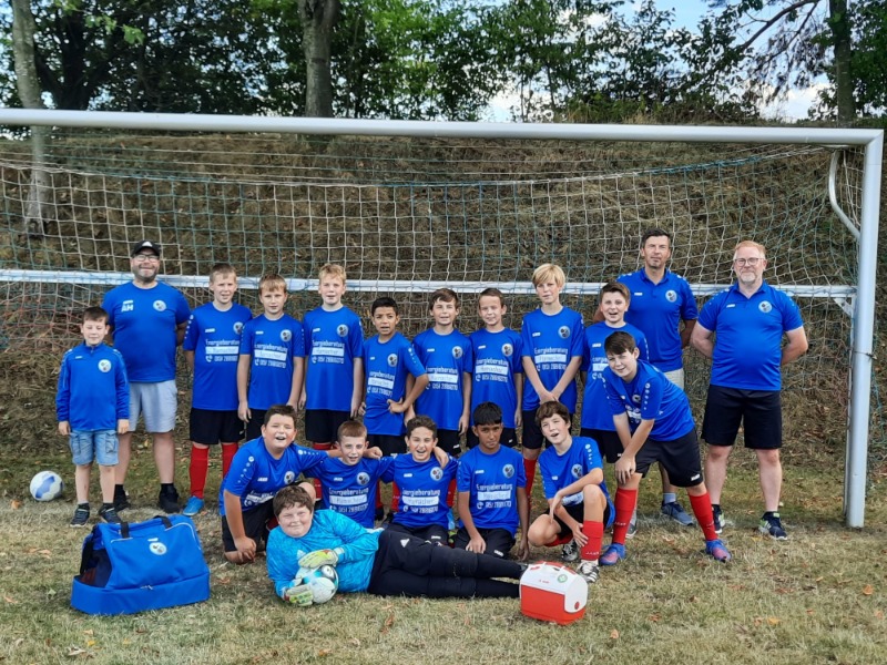 Foto Maik Weihs - Unsere D2-Junioren zeigen sich im neuen Gewand