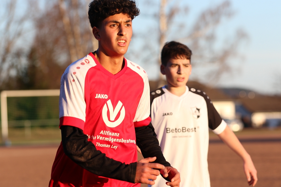 Foto Rocco Bartsch: Gleich vierfach erfolgreich gegen Nöthen-Pesch-Harzheim - Ibrahim Yassine