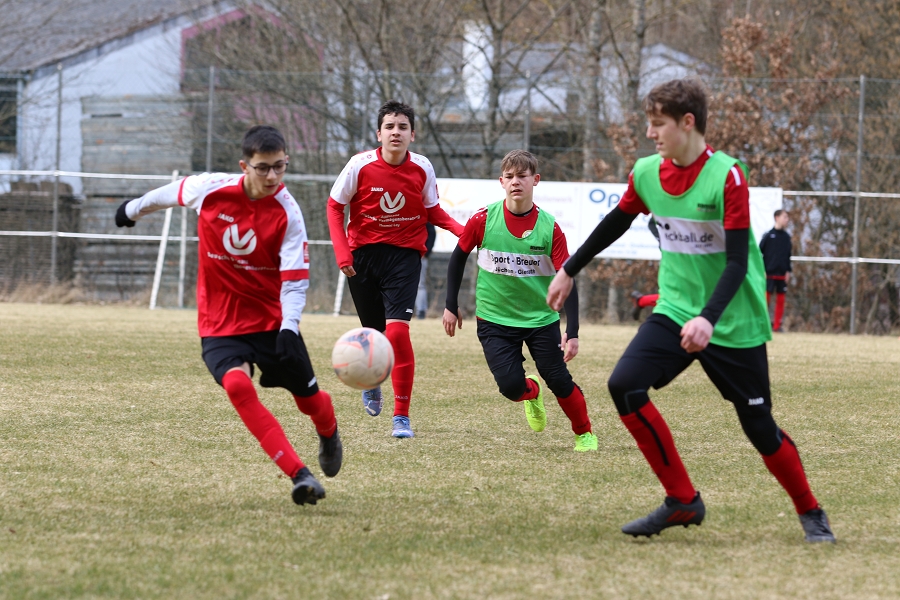 Foto Rocco Bartsch: Luka Grbesa (li.) und sein Team unterlagen am Ende verdient