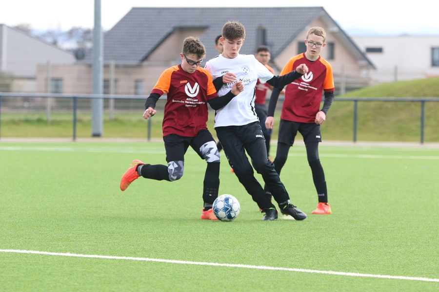 Foto Rocco Bartsch: Stammtowart Philipp (l.) begann in Zülpich überraschenderweise im Feld