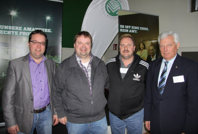 Foto: v.l. Dr. St. Osnabrügge, R.Bartsch, Vertreter Friesheim, A.Vianden