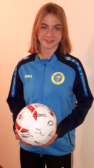 Gewinnerin des FC-Balls beim Schätzspiel – Moni Bentfeld vom VfL Kommern